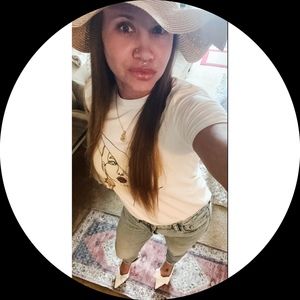 Meet your Posher, Carmen